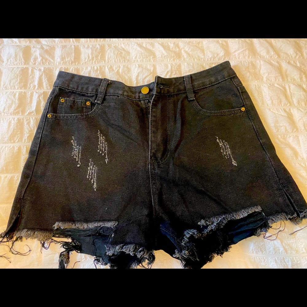 Black distressed jean shorts